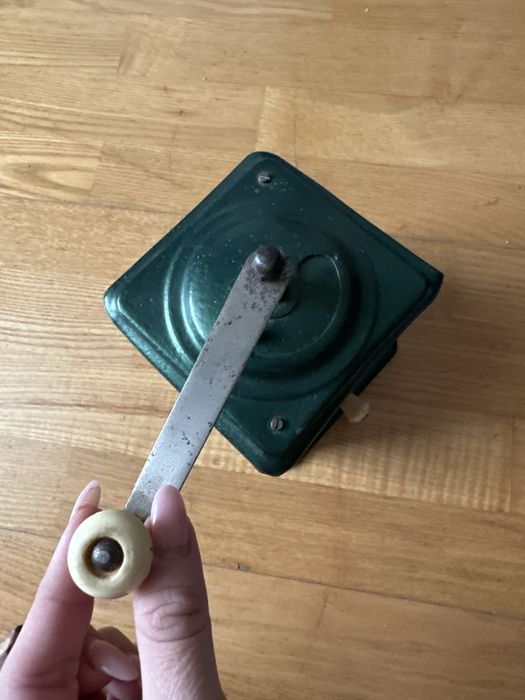 Mlynek do kawy kolejcjonerski