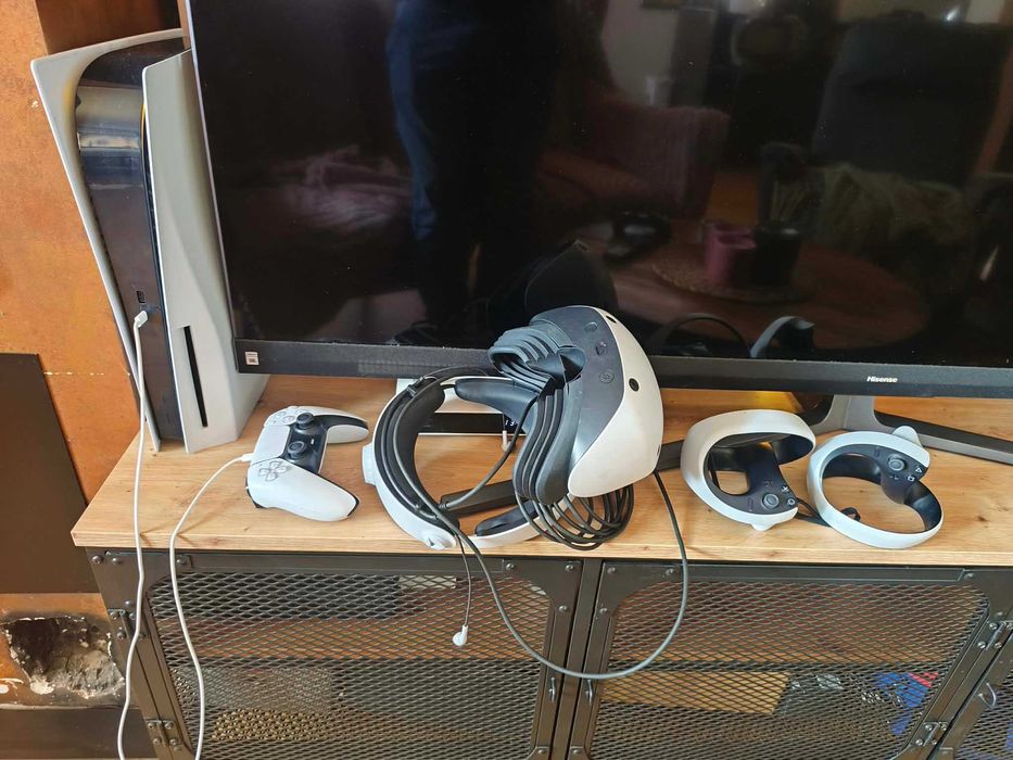 PlayStation 5 1 TR + Gogle VR 2