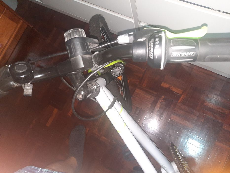 Bicicleta B'TWIN Racing Boy 500 de 20 polegadas