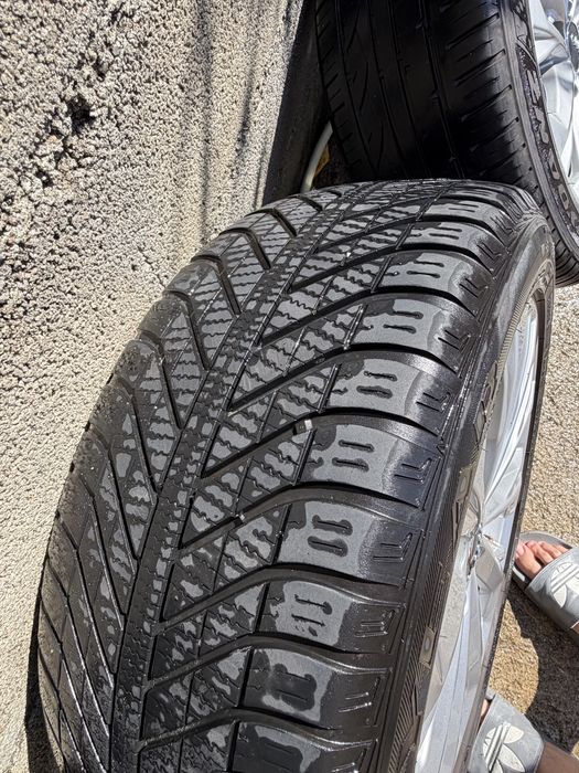 Jantes Audi R17 com pneus