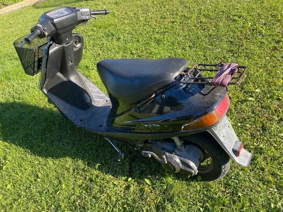 Suzuki Adress V100