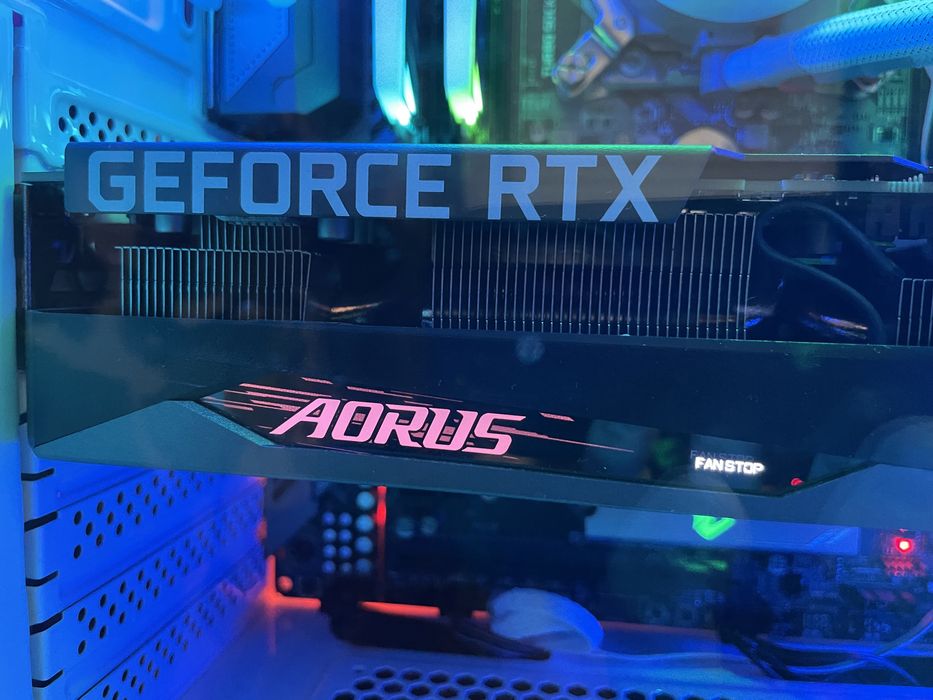 Komputer gamingowy + peryferia