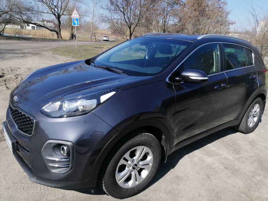 Машина кіа куплена в Україні