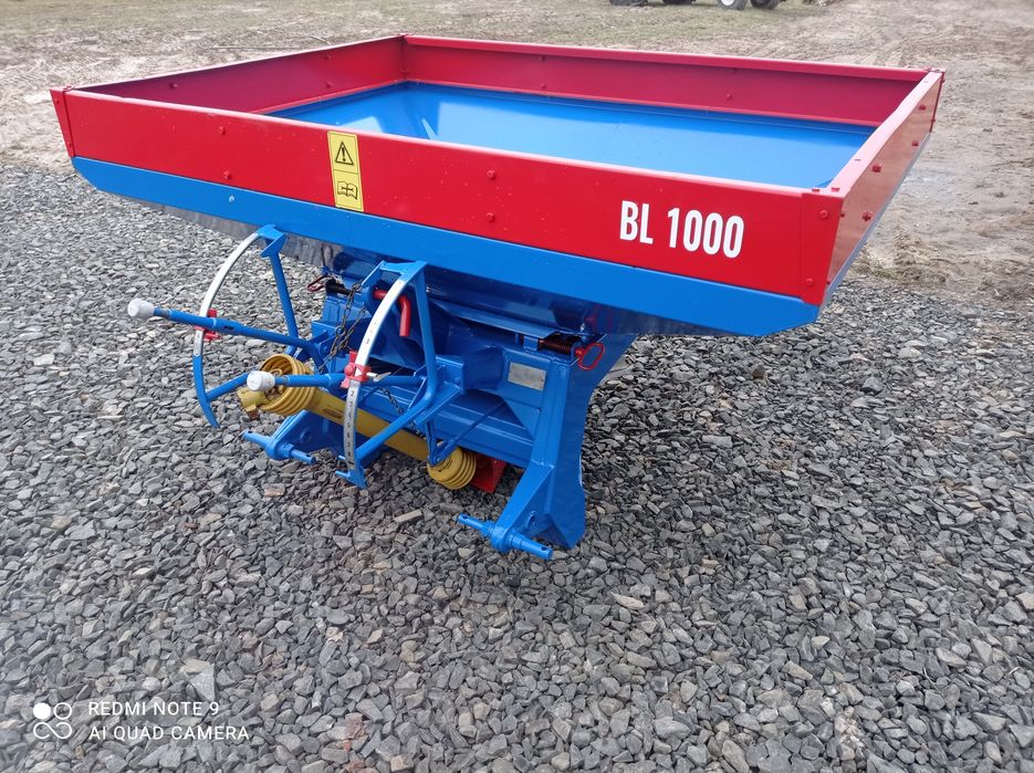 Розкидач добрив BL 1000