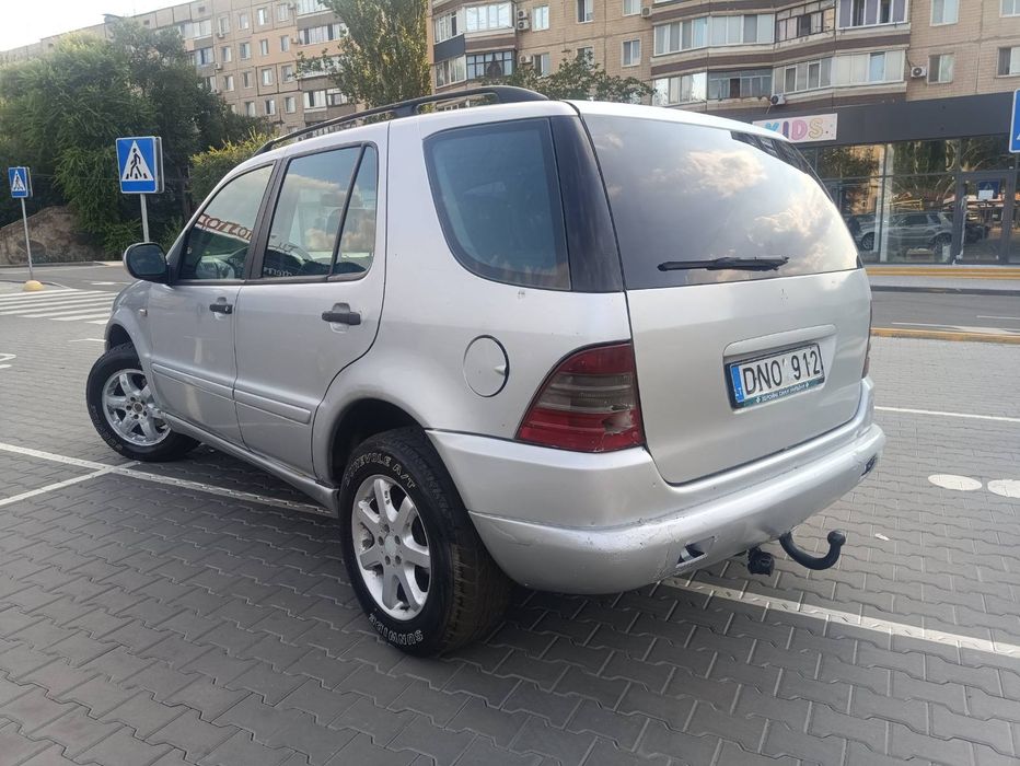 Мерседес  МЛ 270