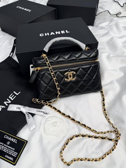 Chanel Vanity Case Bag in Black Leather / женская сумочка Шанель
