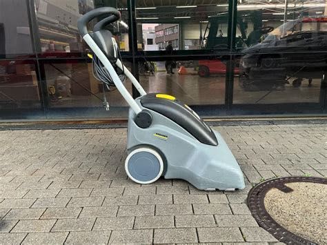 Aspiradora industrial para carpetes e tapetes Kärcher CV 66/2 A