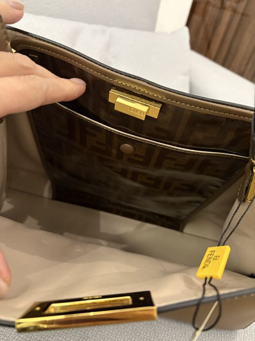 Продам розкішну вмістку жіночу сумку.