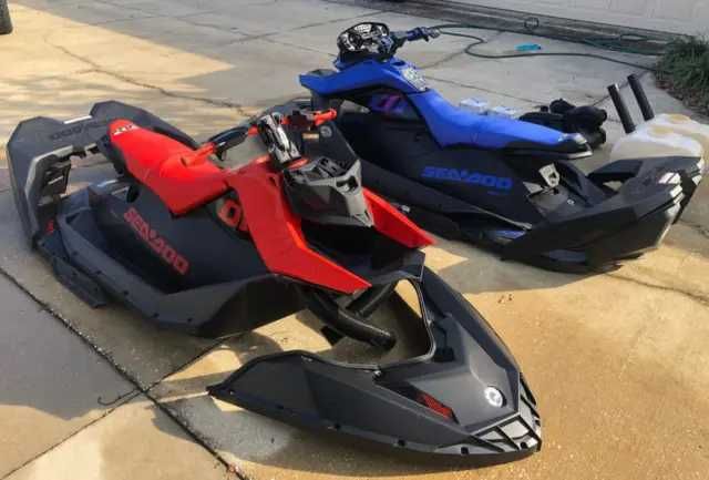 Seadoo Sea doo Spark plastiki , siedzenie, kierownica !!!