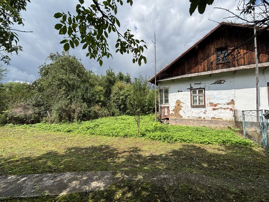 Продається ділянка 20сот. Будинок 51.7м. с.Майдан.Комунікації.Колодязь