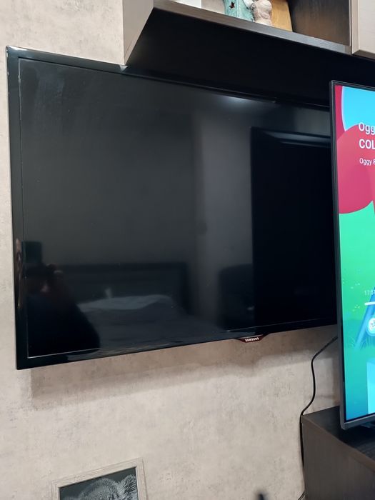 Телевізор Samsung UE39F5020AK