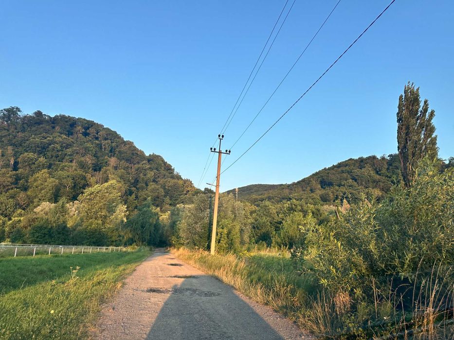 Продаж ділянки під лісом (район ресторану "Камелот")