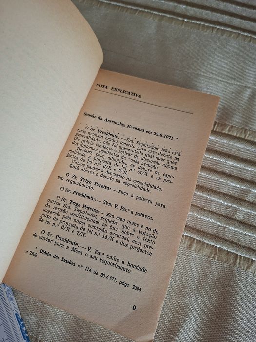 Livro raro de Francisco Sá Carneiro