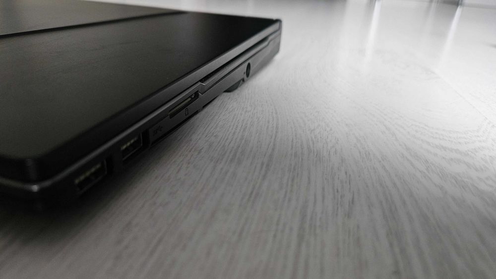 MSI Alpha 15 A3DD – mocny laptop do gier / pracy