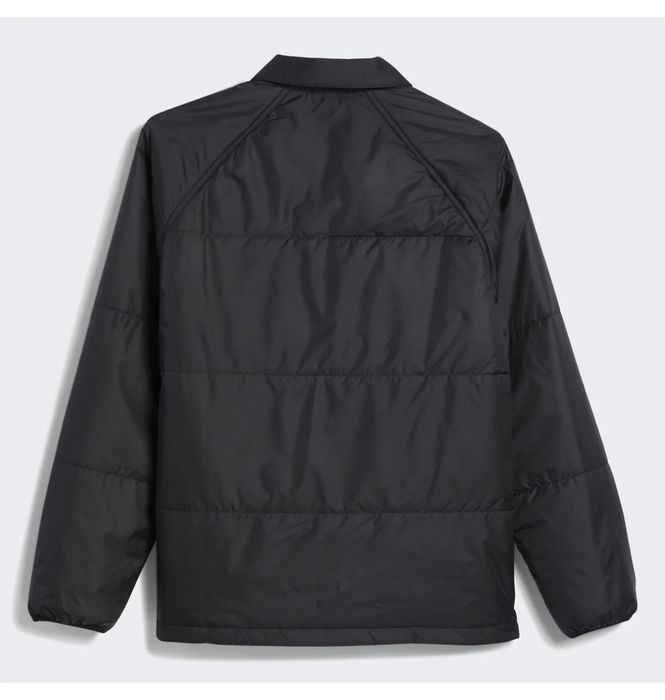 Демісезонна куртка від Адідас