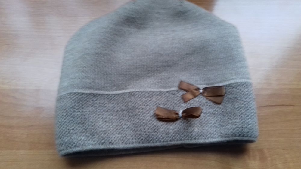 Czapki damskie zimowe i rękawiczki