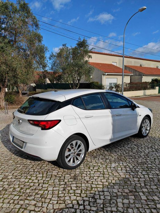 Opel Astra K 1.0T 105cv