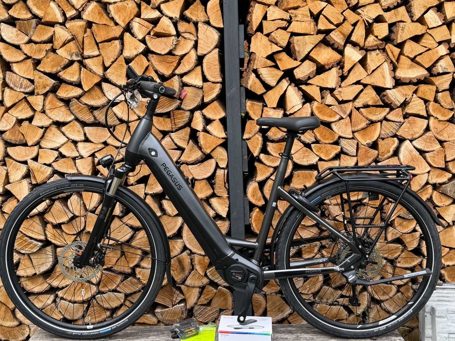 Pegasus Premio EVO 10 750Wh 85Nm BOSCH CX 4 Smart  L (55cm) Rower elektryczny Ebike, wygodny turystyczny