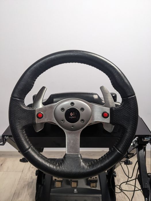 Гоночний руль Logitech G25 + професійна стійка (підставка)
