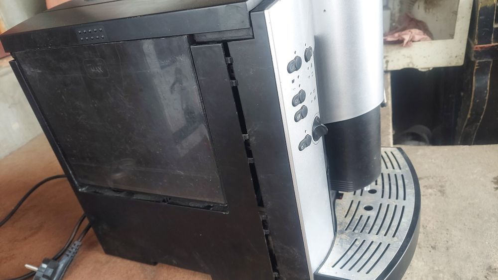 Кавомашина Electrolux CaFamosa