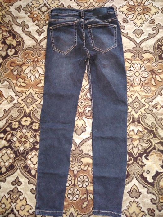Джинси з нашивкою 34 розмір підліток дівчина
