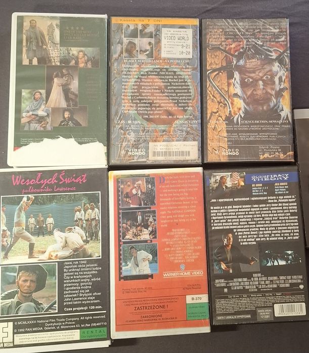 Zestaw 5 kaset VHS I gratis Witaj święty Mikołaju z Chevy Chase.