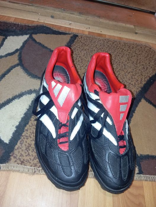 Продам спортивные кросовки Adidas Originals