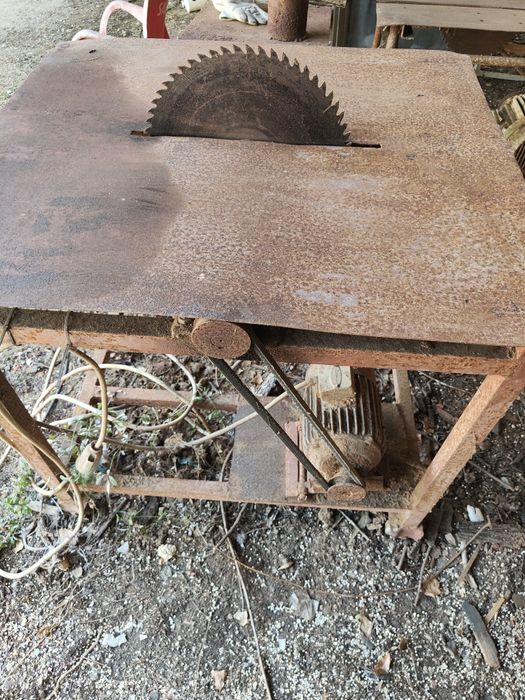 Serras de Bancada Antigas - Em Funcionamento