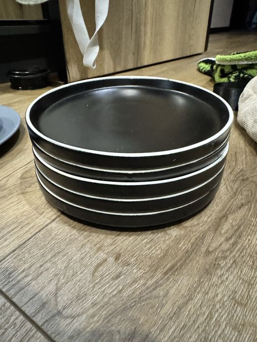 Talerze czarne zestaw talerzy