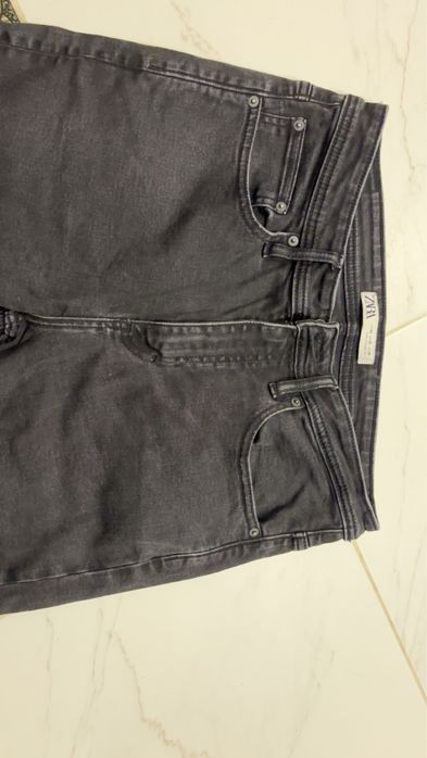 Продам дешево джинсы разных размеров