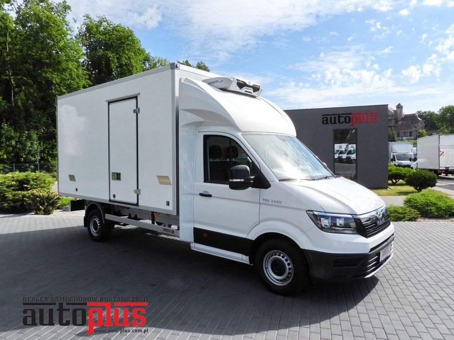 MAN TGE 3.140 CHŁODNIA KONTENER -1*C 8 PALET FUNKCJA GRZANIA TEMPOMAT PNEUMATYKA KLIMATYZACJA  140KM  stan bardzo dobry, nie wymaga nakładów finansowcyh, dostępny od ręki