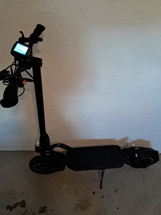 Продам електросамокат KUGOO G2 Pro