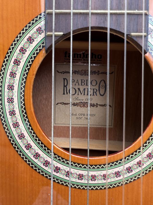 Guitarra acustica Pablo Romero