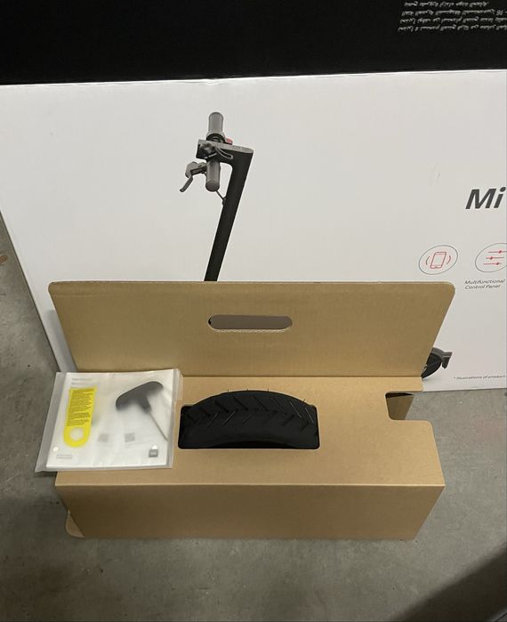 Xiaomi pro 2 com caixa e extras