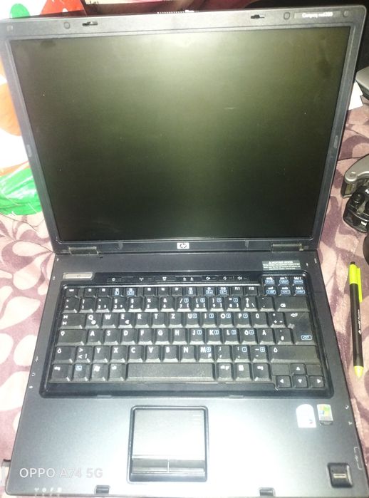 Laptop        HP