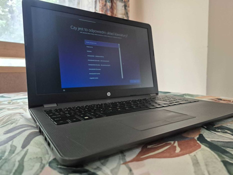 Laptop HP 250 G6 i3 / 8GB RAM / 256GB SSD + Torba i Ładowarka