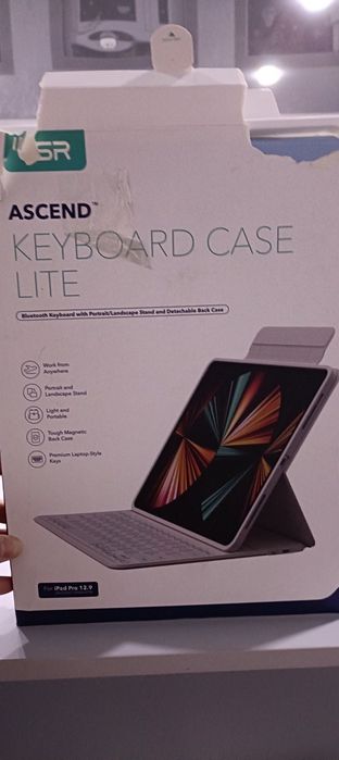 чохол-клавіатура Logitech Combo Touch для iPad Air 11 дюймів