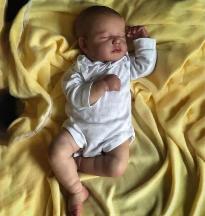 Bardzo realistyczna lalka w typie Reborn