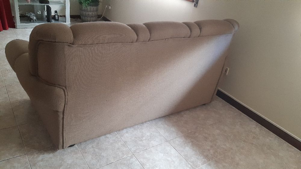 Sofá usado em bom estado