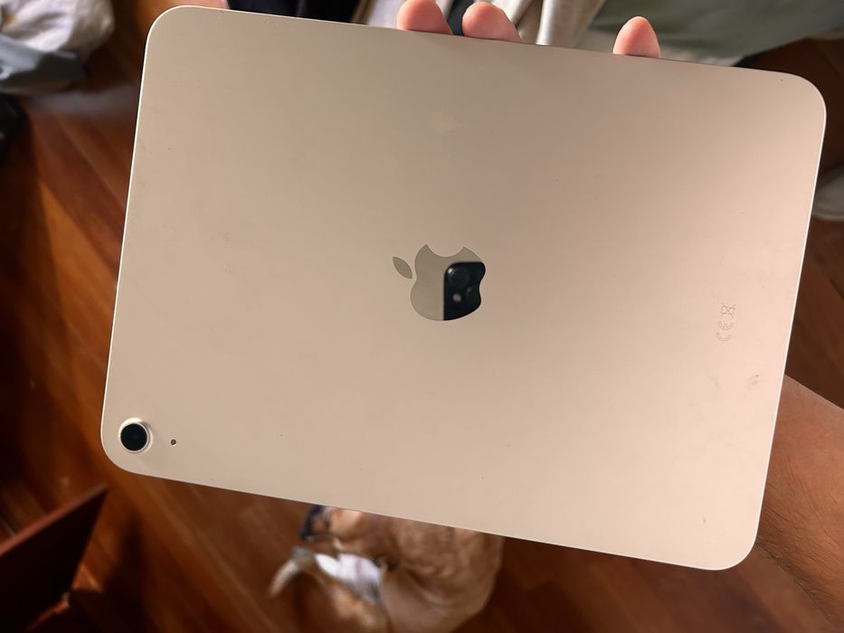 Ipad A16 128GB com caixa e cabo usb-c