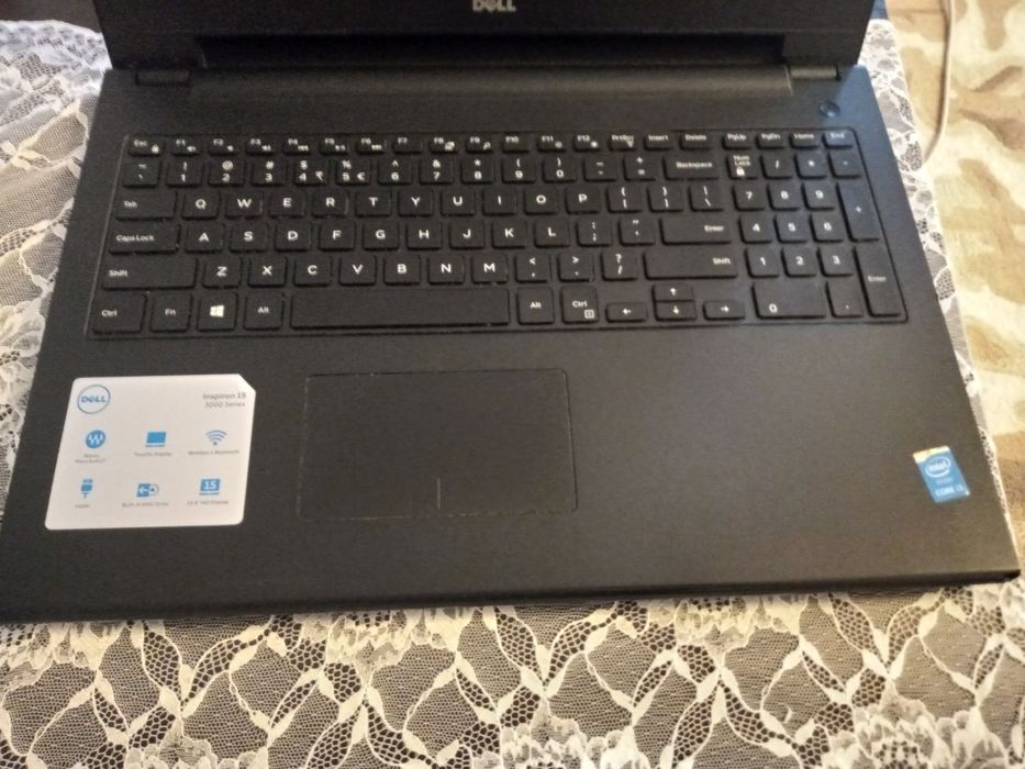 Laptop Dell Inspiron 15, windows 10, 1 wlasciciel