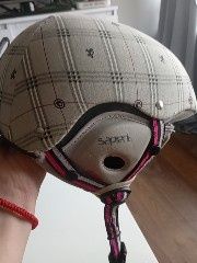 Kask firmy Saperk