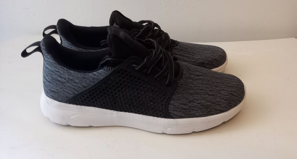 Novo sapatos , marca crivit