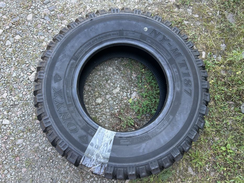 Шини грязьові 235/75R15 УАЗ, Нива, Terracan, BT-50, Frontera, Pajero