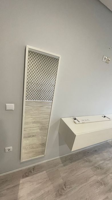 Espelho branco quarto