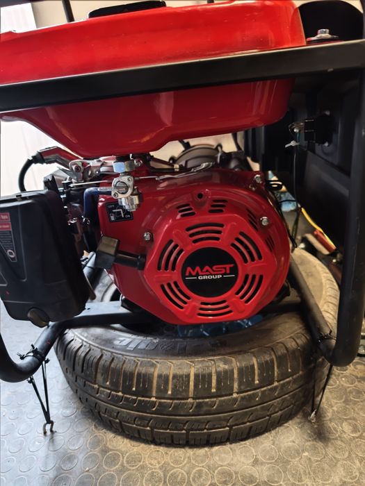 бензо/газо Генератор.