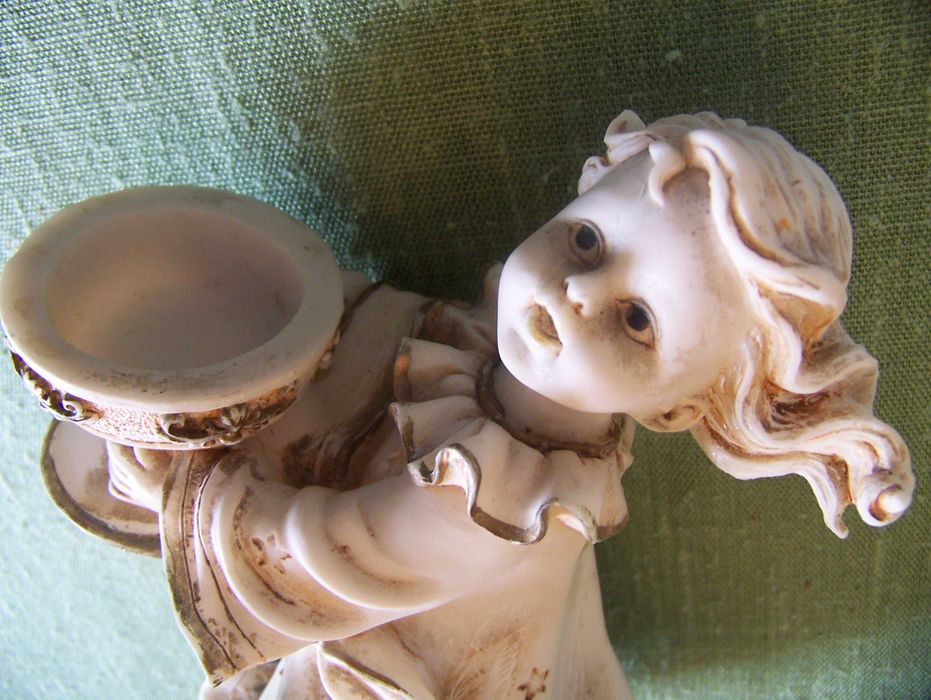 świecznik statuetka 22 cm
