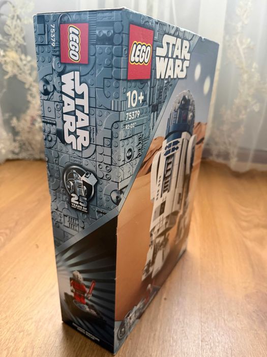 Lego 75379 R2-D2 Novo selado