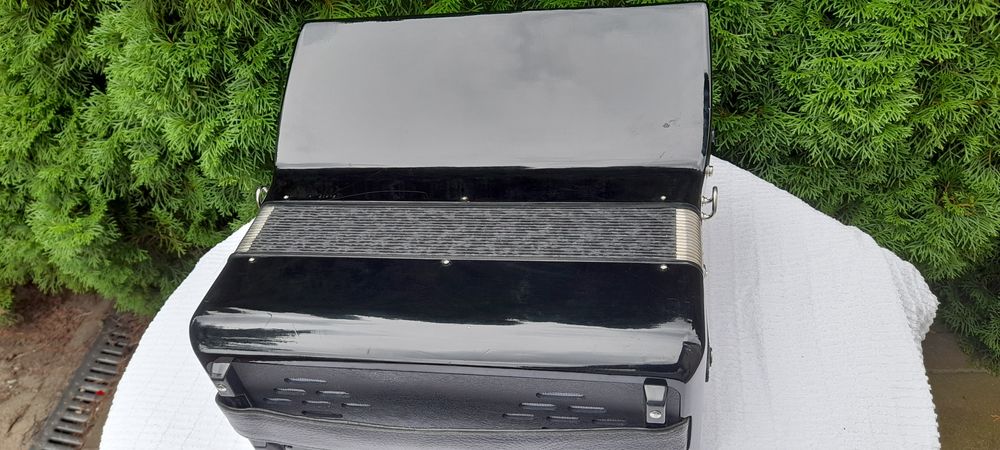Akordeon Hohner Student 72 basy 3 chóry