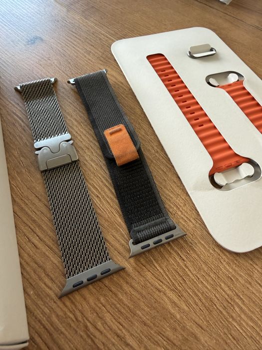 Apple Watch Ultra / Titanium Case / 49MM